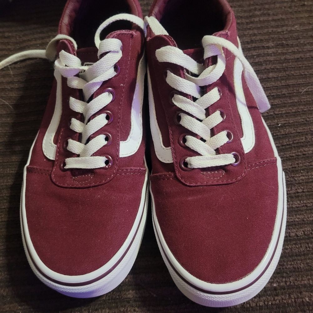 Maroon womens vans